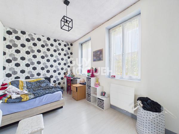 Maison à vendre à Saint-Pierre-lès-Elbeuf - 4 pièces, 70 m², jardin, garage