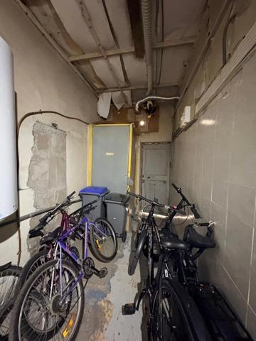 Vente                                                      Immeuble
                        
                                         217 m2                     à Valence