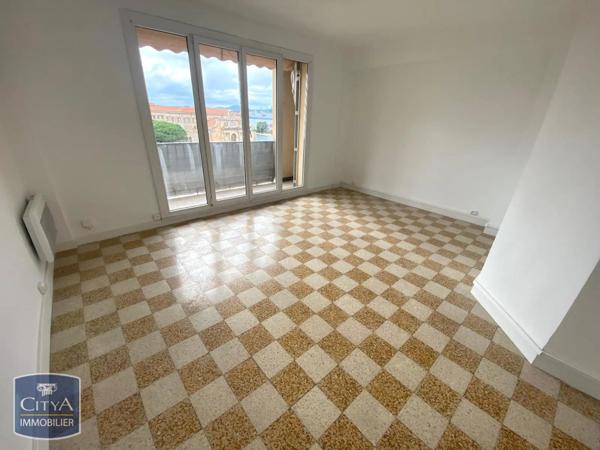 Appartement à louer 2 pièces 47.2m²