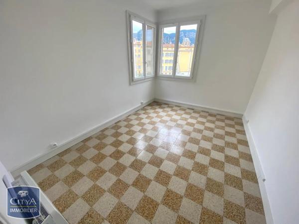 Appartement à louer 2 pièces 47.2m²