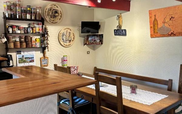 Maison à vendre    5 pièces •  Esquibien