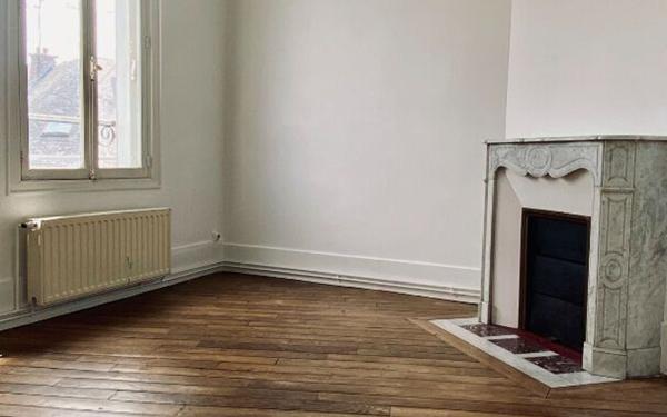 Appartement à louer    2 pièces •  Compiègne