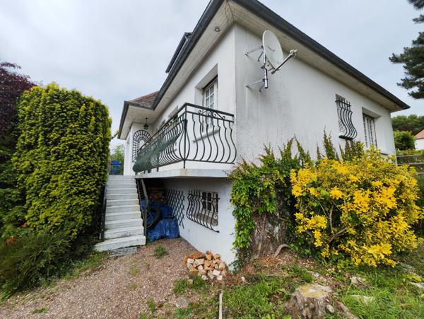 Sortie immédiate de Lisieux, maison 5 chambres sur sous sol complet
