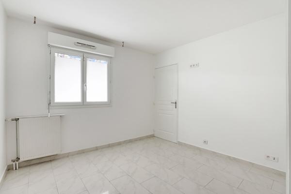 Saint-Denis (93210) Appartement familial 5 pièces de 96 m² avec grande terrasse de 30 m² – La Plaine Saint-Denis