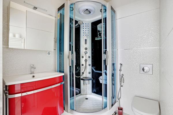 Saint-Denis (93210) Appartement familial 5 pièces de 96 m² avec grande terrasse de 30 m² – La Plaine Saint-Denis