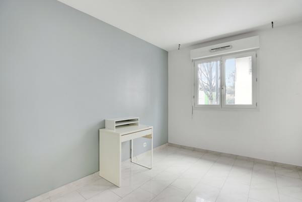 Saint-Denis (93210) Appartement familial 5 pièces de 96 m² avec grande terrasse de 30 m² – La Plaine Saint-Denis