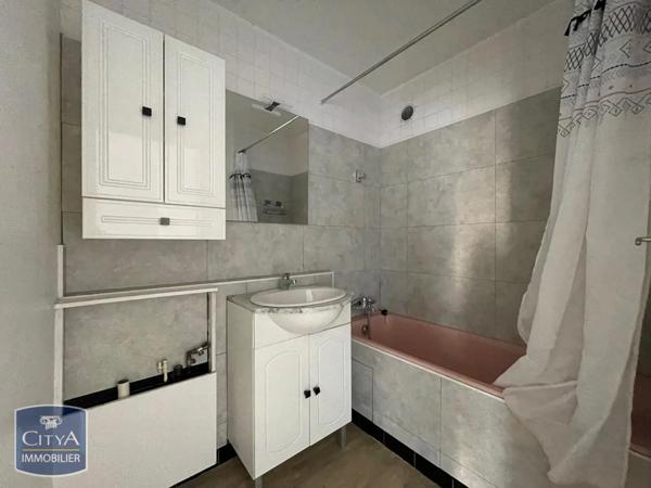 Appartement à louer 1 pièce 24.99m² Blois (41000)