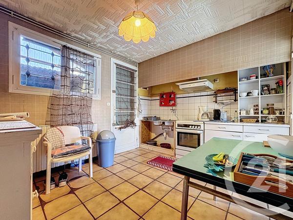 Maison à vendre  4 pièces - 82,40 m 2   GUJAN MESTRAS  - 33