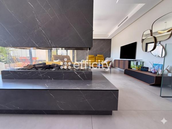 Maison
         5 pièces
        - 180 m² Bien prestige 1 090 000 € *