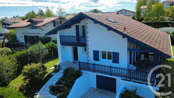 Maison à vendre  4 pièces - 135 m 2   HENDAYE  - 64