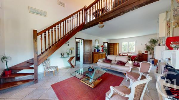 Maison à vendre  4 pièces - 135 m 2   HENDAYE  - 64
