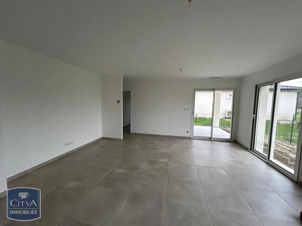 Maison à louer 4 pièces 85.3m² La Ville-Dieu-du-Temple (82290)
