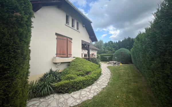 Maison à vendre    5 pièces • 200 m2 Fraize