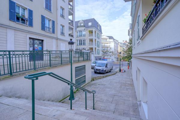 Appartement 5 pièce(s) 107 m2