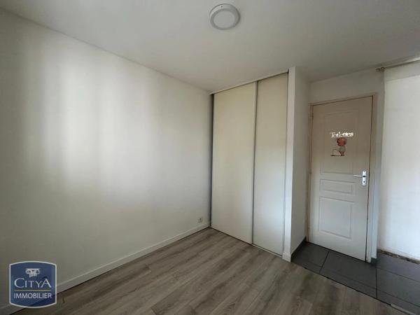 Appartement à louer 1 pièce 24m² La Ville-du-Bois (91620)