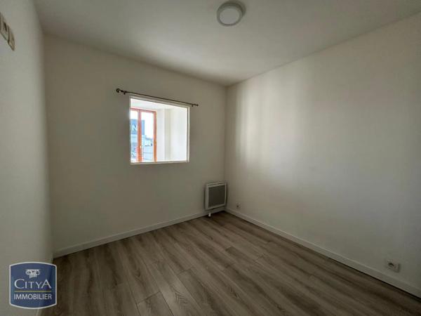 Appartement à louer 1 pièce 24m² La Ville-du-Bois (91620)