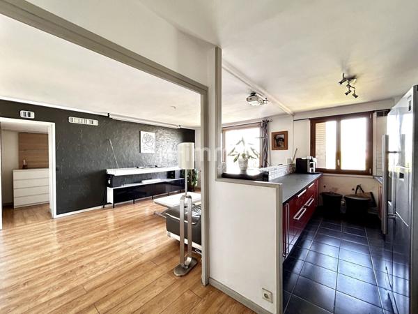 Appartement 66m2, dernier étage et 2 balcons