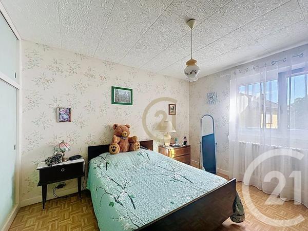 Maison à vendre  6 pièces - 89 m 2   VALDOIE  - 90