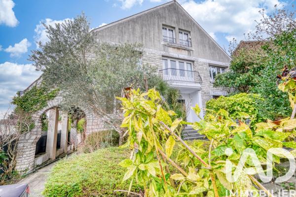 Maison à vendre 11 pièces 360 m² Clichy-sous-Bois