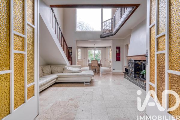 Maison à vendre 11 pièces 360 m² Clichy-sous-Bois
