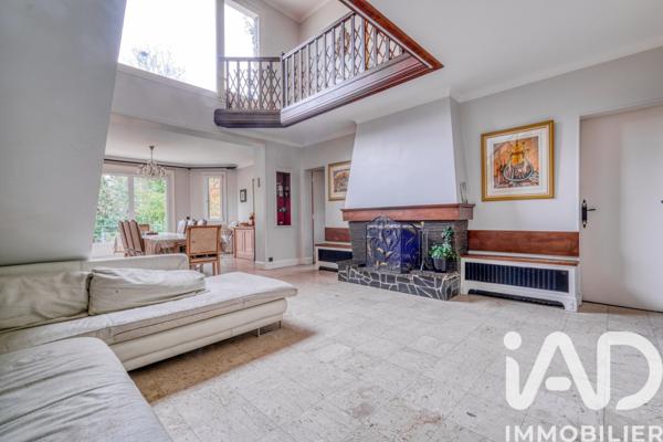 Maison à vendre 11 pièces 360 m² Clichy-sous-Bois