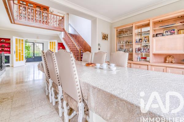 Maison à vendre 11 pièces 360 m² Clichy-sous-Bois