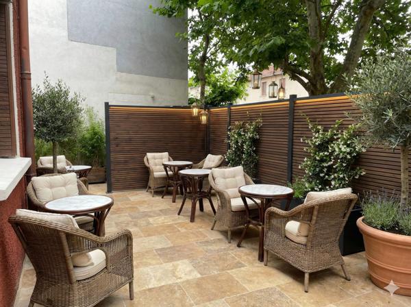 Murs d'un fonds de commerce de restauration en location-gérance