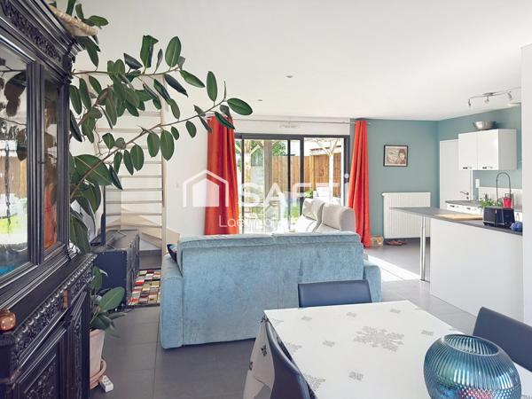 MAISON RECENTE 4 CHAMBRES AVEC VIE DE PLAIN PIED, JARDIN, TERRASSE BOIS ET SPA & GARAGE - ANGOULINS