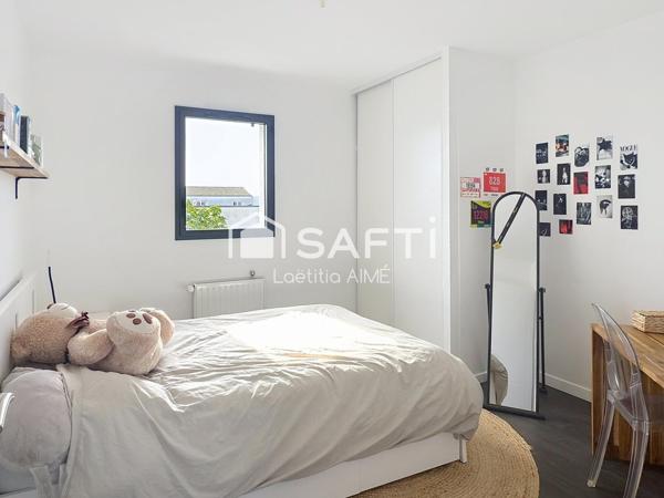 MAISON RECENTE 4 CHAMBRES AVEC VIE DE PLAIN PIED, JARDIN, TERRASSE BOIS ET SPA & GARAGE - ANGOULINS