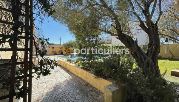 Vente
                Maison119 m² - 5 Pièces -
                    BORDEAUX (33200)
