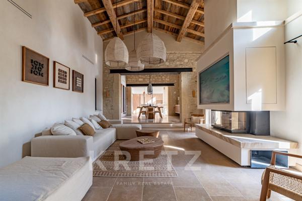 Proche Saint-Rémy-de-Provence Propriété d'exception 265 m2, 5 chambres