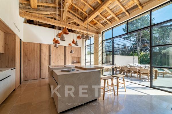 Proche Saint-Rémy-de-Provence Propriété d'exception 265 m2, 5 chambres
