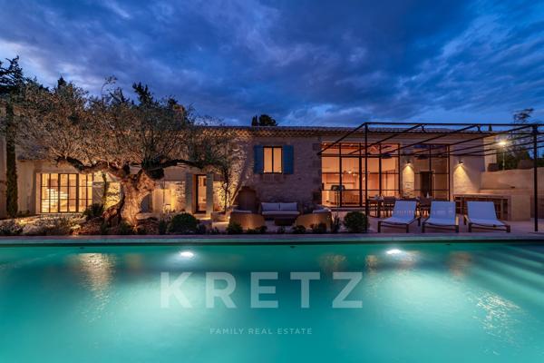 Proche Saint-Rémy-de-Provence Propriété d'exception 265 m2, 5 chambres