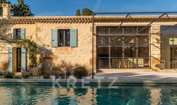 Proche Saint-Rémy-de-Provence Propriété d'exception 265 m2, 5 chambres