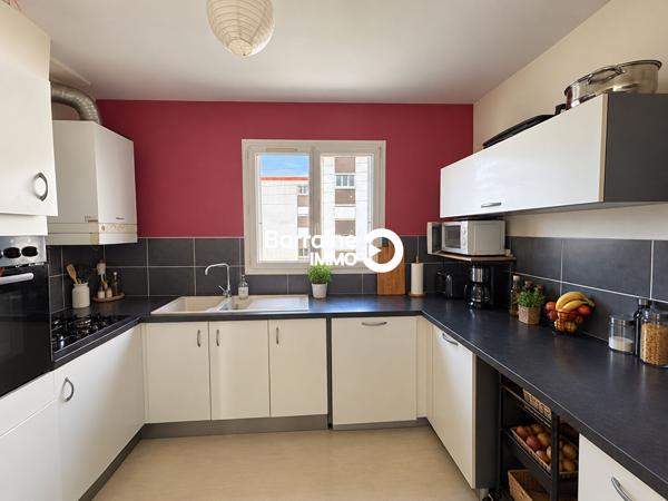 Vente immeuble à Brest, 18 pièces 250m²