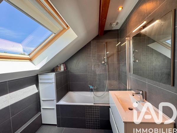 Maison à vendre 5 pièces 104 m² Neydens