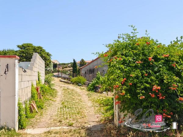 Terrain constructible 856 m² ; Cadre privilégié à Caunes-Minervois