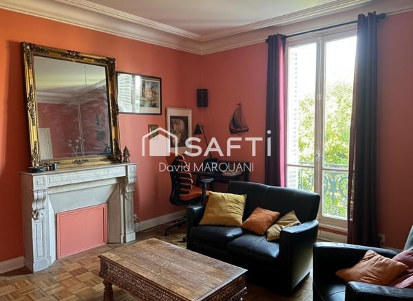 Mansard XIXe avec grand jardin à Montmorency.