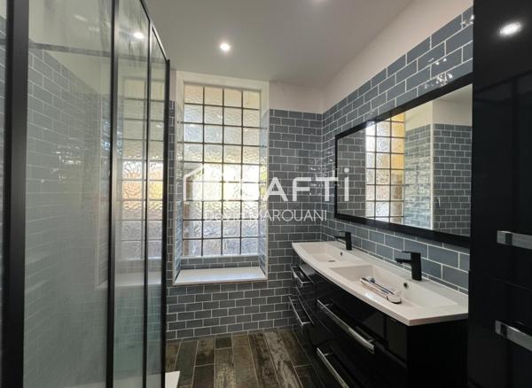 Mansard XIXe avec grand jardin à Montmorency.