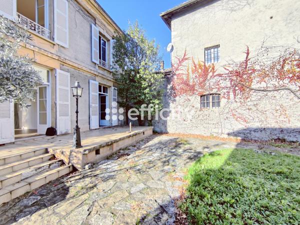 Maison 10 pièces - 278 m² Bien prestige