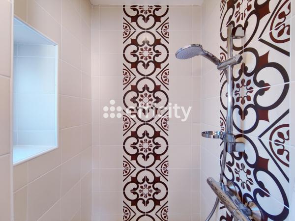 Maison 10 pièces - 278 m² Bien prestige