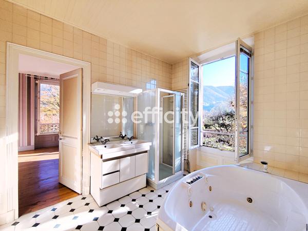 Maison 10 pièces - 278 m² Bien prestige