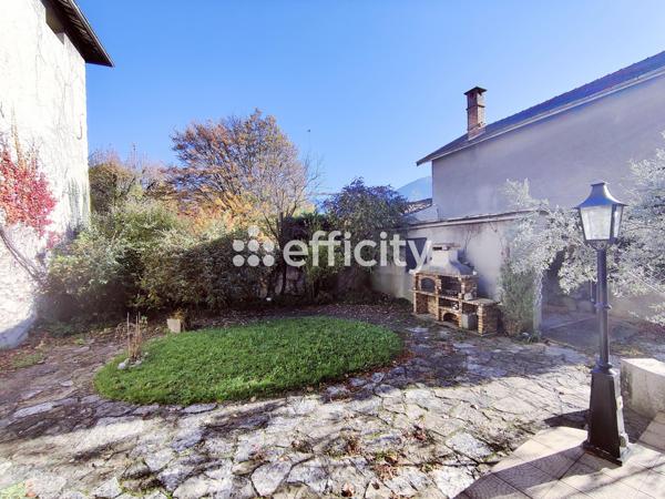 Maison 10 pièces - 278 m² Bien prestige