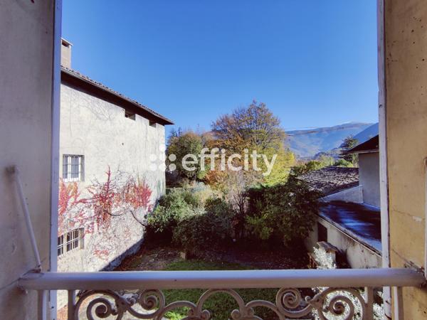 Maison 10 pièces - 278 m² Bien prestige