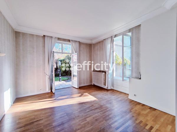 Maison 10 pièces - 278 m² Bien prestige