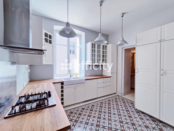 Maison 10 pièces - 278 m² Bien prestige