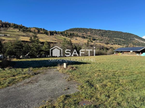 Terrain constructible 1070m² – Le Devoluy