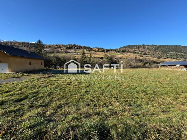 Terrain constructible 1070m² – Le Devoluy