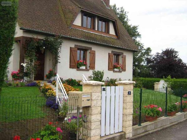 Maison à vendre à Foucarmont en Seine-Maritime (76340), ref : 128   
NEUFCHATEL EN BRAY