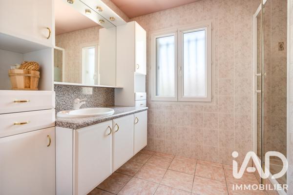 Maison à vendre 5 pièces 137 m² Vourles